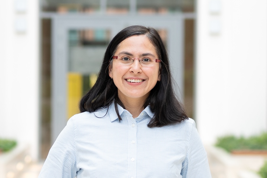 Portraitfoto Angelika Riegler